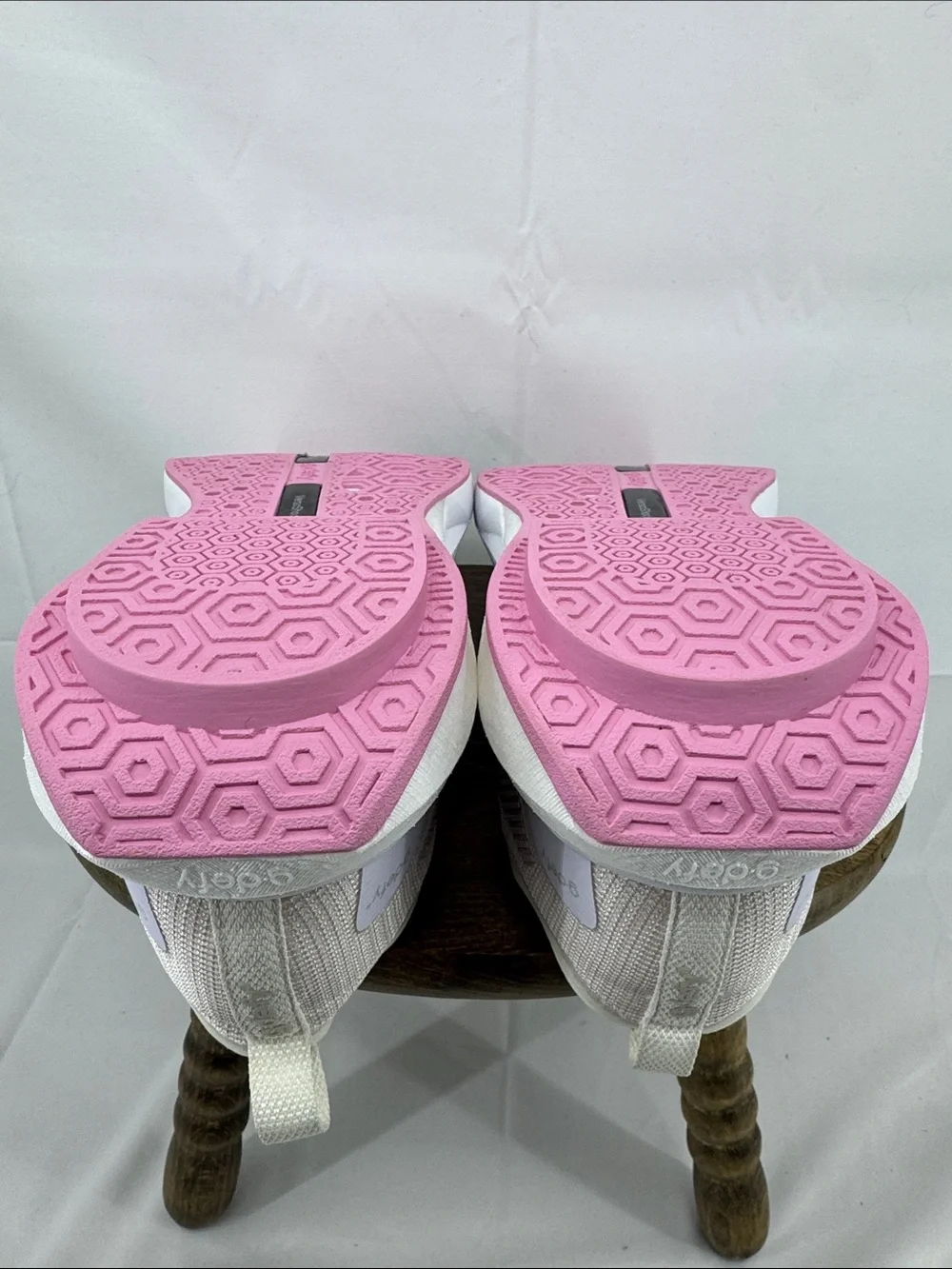 G-defy Womens AstroRun Comfort Shoes w/ Fulton Running Insoles, White w/ Pink, 9